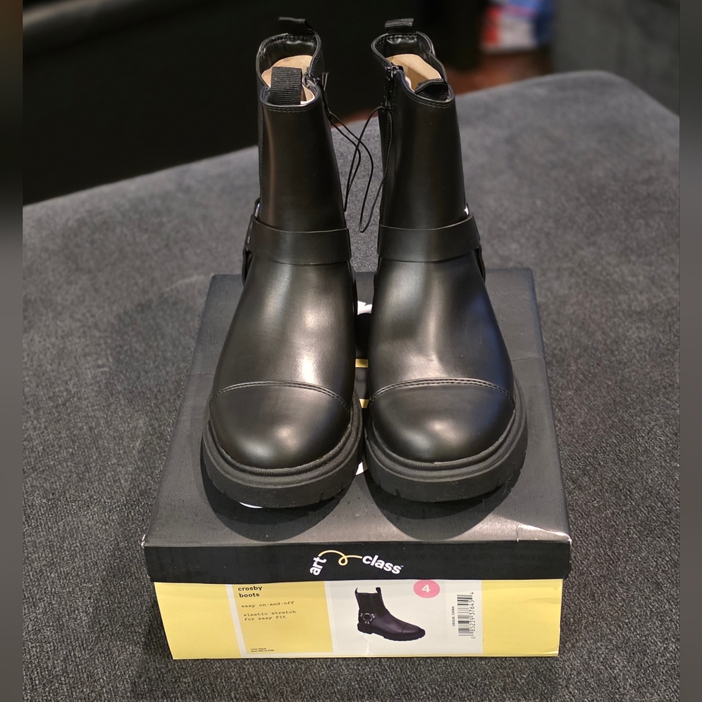 Art Class Black Crosby Girls Boots Big Kid Size 4 - Picture 2 of 4
